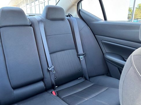 Used 2025 Nissan Altima 2.5 SV FWD image 36