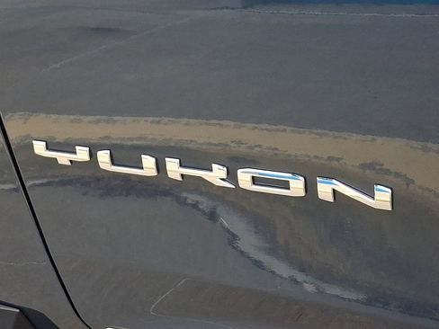 New 2026 GMC Yukon XL Elevation image 26