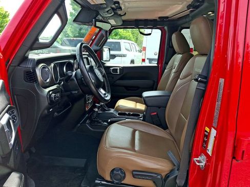 Used 2020 Jeep Gladiator Rubicon AWD/4WD image 17