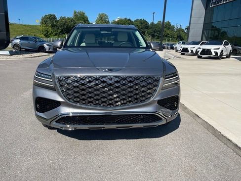Used 2025 Genesis GV80 2.5T Advanced AWD/4WD image 9