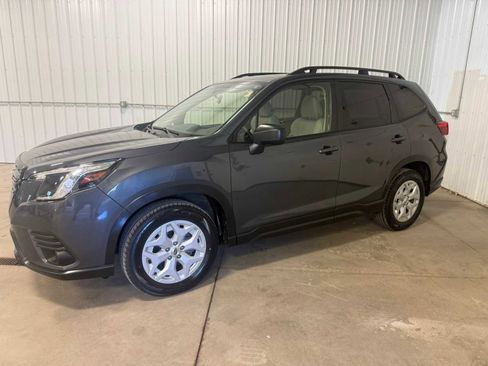 Certified 2023 Subaru Forester AWD/4WD image 2