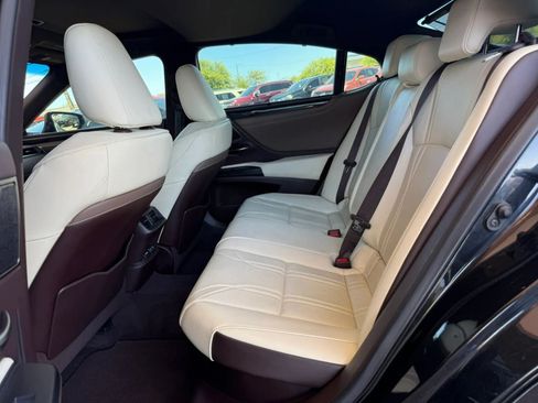 Used 2021 Lexus ES 300h Ultra Luxury w/ Accessory Package 2 FWD image 44
