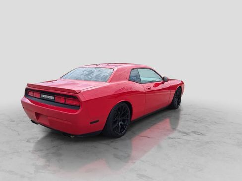 Used 2009 Dodge Challenger R/T RWD image 8