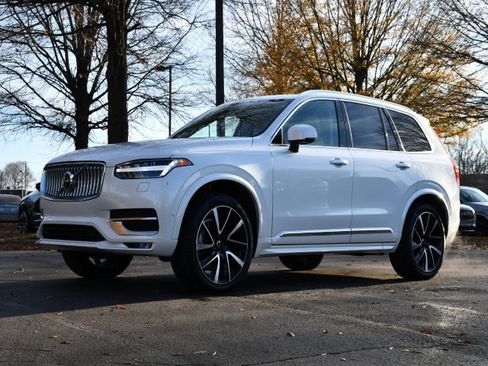 Certified 2024 Volvo XC90 B6 Plus w/ Protection Package image 3