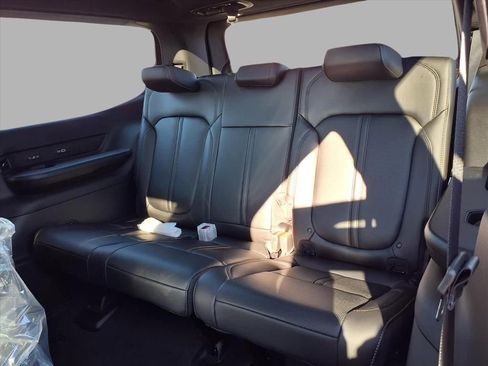 New 2026 Jeep Grand Wagoneer 4WD image 25