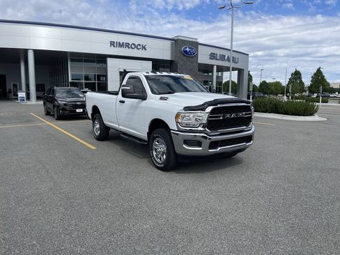 Used 2024 RAM 2500 Tradesman w/ Chrome Appearance Group AWD/4WD image 10
