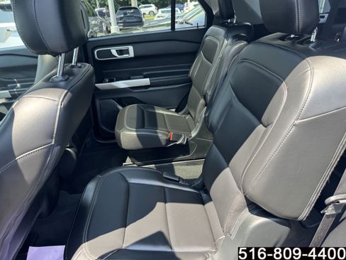 Used 2022 Ford Explorer XLT w/ Equipment Group 202A AWD/4WD image 36