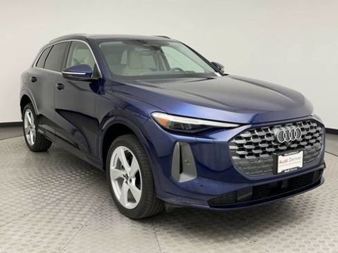 Used 2025 Audi Q5 Premium w/ Premium Plus AWD/4WD image 8