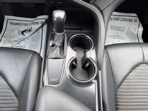 Used 2020 Toyota Camry SE w/ Carpet Mat Package FWD image 23