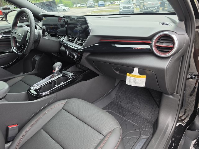New 2026 Chevrolet Trax RS w/ Sunroof Package FWD image 14