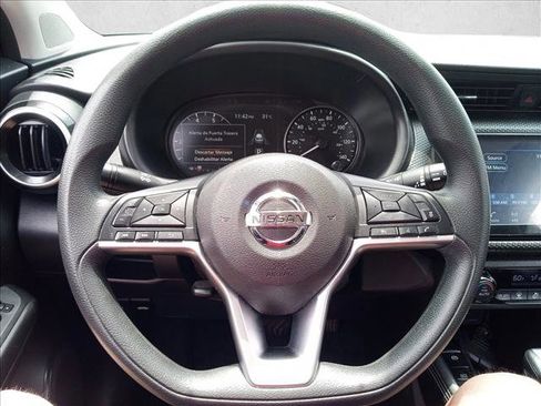 Used 2021 Nissan Kicks SV FWD image 17