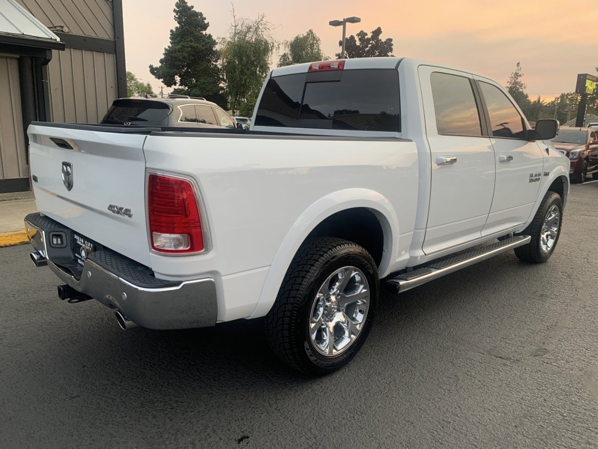 Used 2017 RAM 1500 Laramie w/ Convenience Group AWD/4WD image 6
