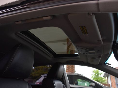Used 2014 Lexus ES 300h w/ Premium Package w/Bamboo Trim FWD image 27