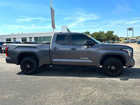 Used 2024 Toyota Tundra SR5 w/ SR5 Premium Package AWD/4WD image 9