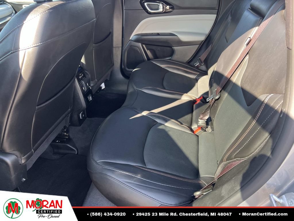 Used 2023 Jeep Compass Limited AWD/4WD image 12