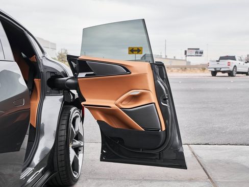 Used 2025 Ferrari Purosangue image 33