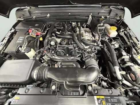 Used 2020 Jeep Wrangler Unlimited Sport image 12