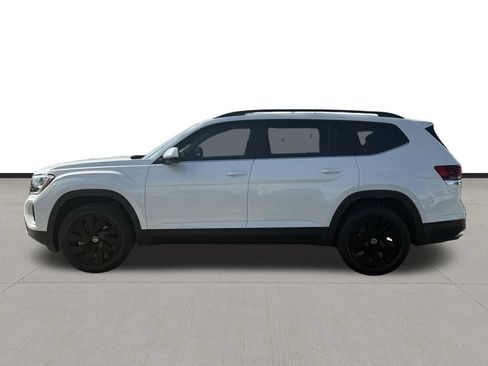 New 2026 Volkswagen Atlas SE FWD image 8