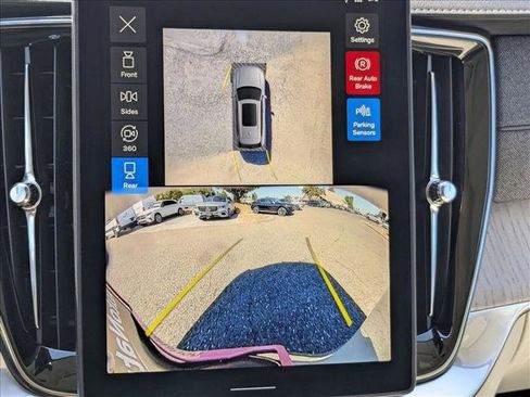 New 2026 Volvo XC90 B6 Ultra image 15