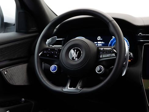 Used 2024 Maserati Grecale GT image 63