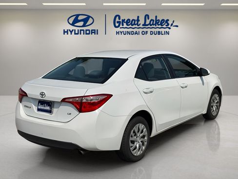 Used 2017 Toyota Corolla LE FWD image 5