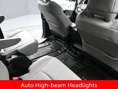 Used 2026 Toyota Sienna XLE AWD/4WD image 16