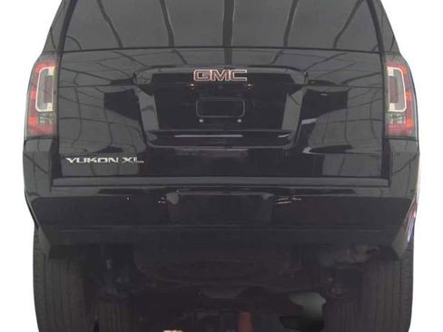 Used 2020 GMC Yukon XL SLE w/ Convenience Package RWD image 6