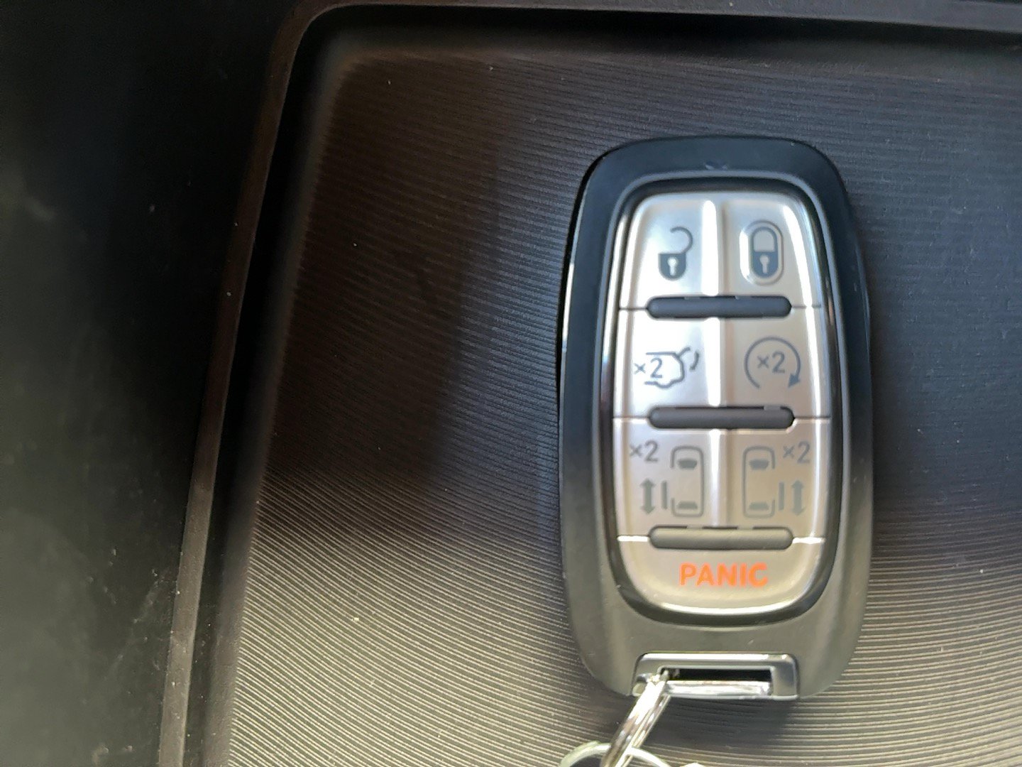 New 2026 Chrysler Pacifica Select AWD/4WD image 29