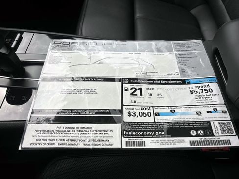 Used 2025 Porsche Macan Turbo image 42