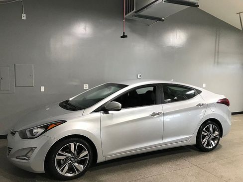 Used 2016 Hyundai Elantra Limited FWD image 7