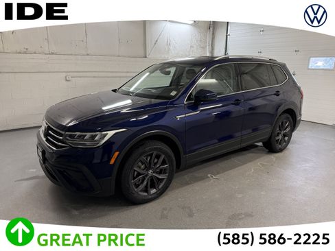 Certified 2022 Volkswagen Tiguan SE image 1