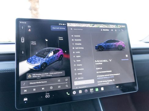 Used 2026 Tesla Model Y 2WD image 12