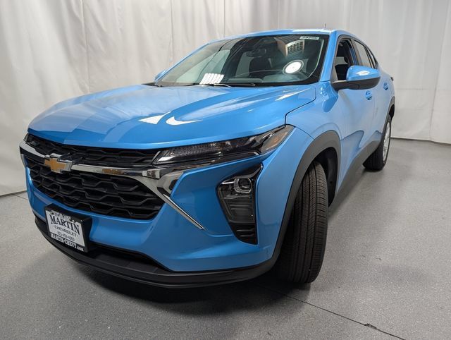 New 2026 Chevrolet Trax LS w/ LS Convenience Package FWD image 6