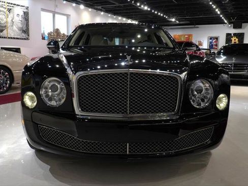 Used 2013 Bentley Mulsanne RWD image 2