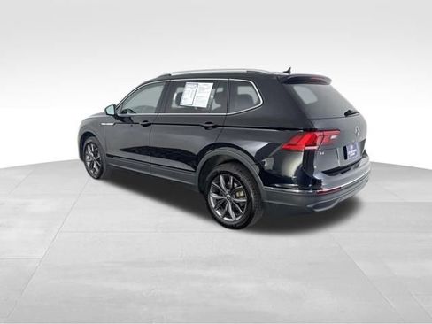 Used 2022 Volkswagen Tiguan SE AWD/4WD image 5