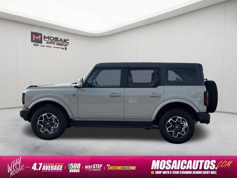 Used 2025 Ford Bronco Outer Banks AWD/4WD image 4