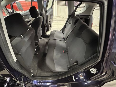 Used 2009 Honda Fit Sport image 41