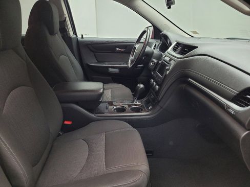 Used 2017 Chevrolet Traverse LT w/ Style and Technology Package FWD image 21