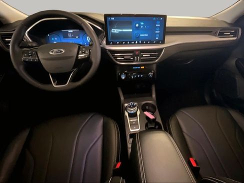 Used 2025 Ford Escape SE w/ PHEV Premium Package FWD image 13