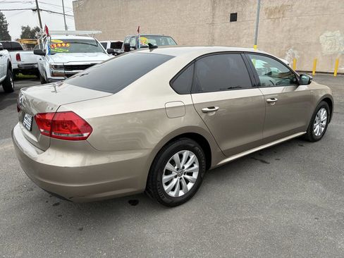 Used 2015 Volkswagen Passat 1.8T Wolfsburg Edition image 2