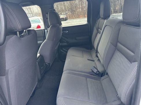 Used 2023 Nissan Frontier SV w/ Midnight Edition Package image 15
