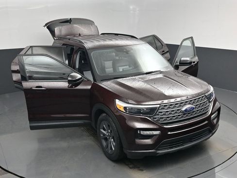 Used 2023 Ford Explorer XLT w/ Equipment Group 202A image 57