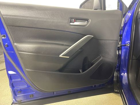 Certified 2022 Toyota Corolla Cross XLE image 17