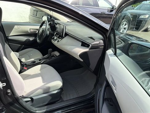 Used 2021 Toyota Corolla LE FWD image 24