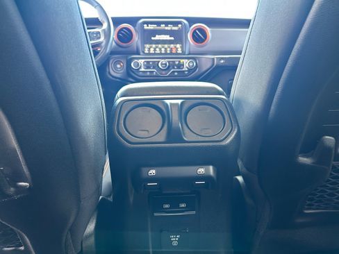 Used 2023 Jeep Gladiator Mojave w/ Cold Weather Group AWD/4WD image 30