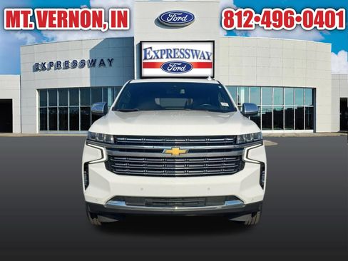 Used 2023 Chevrolet Suburban Premier image 4