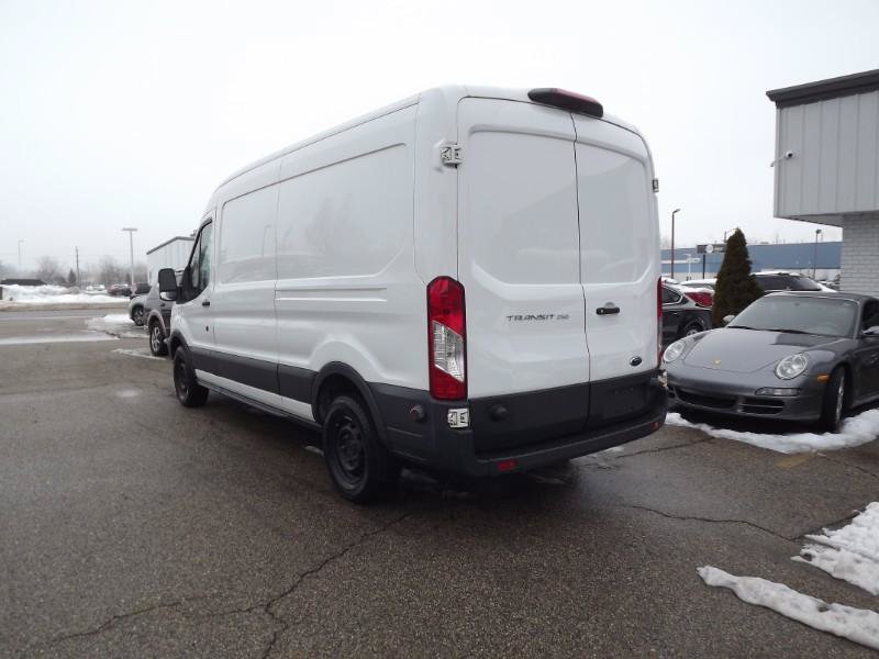 Used 2018 Ford Transit 250 148 Medium Roof RWD image 3