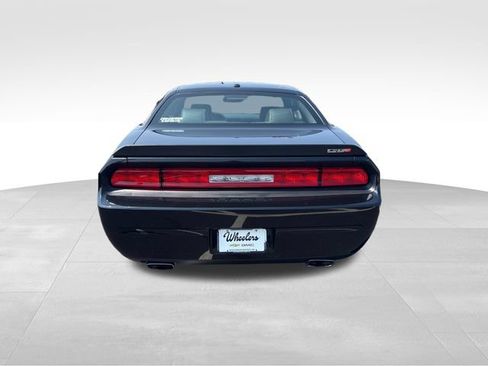 Used 2010 Dodge Challenger SRT8 w/ SRT Option Group II RWD image 4