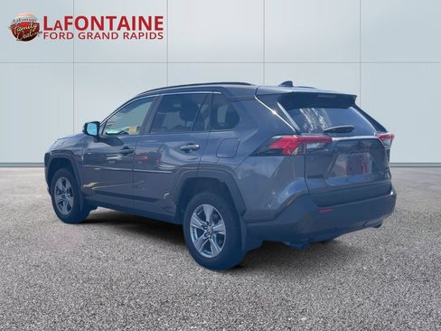 Used 2024 Toyota RAV4 XLE AWD/4WD image 5