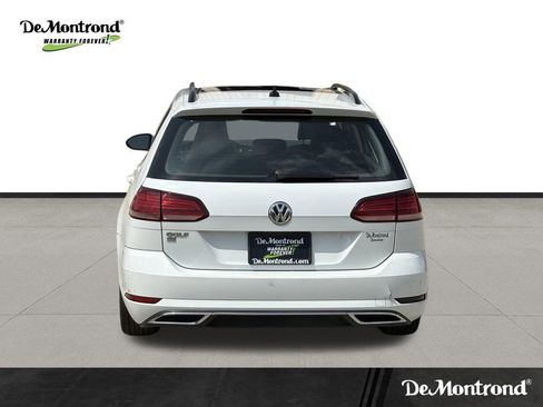 Used 2019 Volkswagen Golf SE image 6